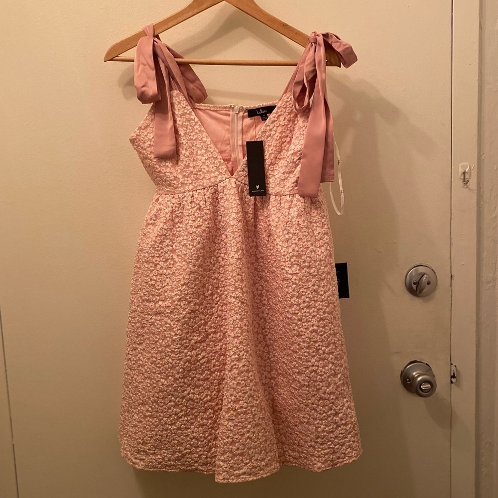 NWT Lulu's Pink Jacquard Floral Tie-Strap Mini Dress - Picture 3 of 10